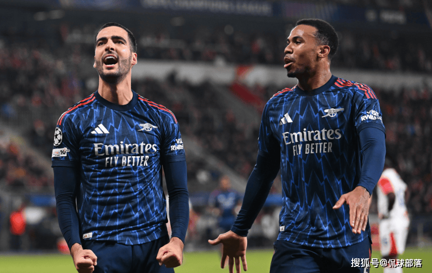 随着拜仁2-1巴黎，利物浦1-0皇马，欧冠最新积分榜：阿森纳升第二