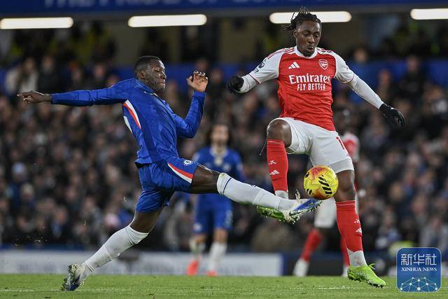 足球 | 英超：切(qiè)尔西(xī)平阿森納(nà)